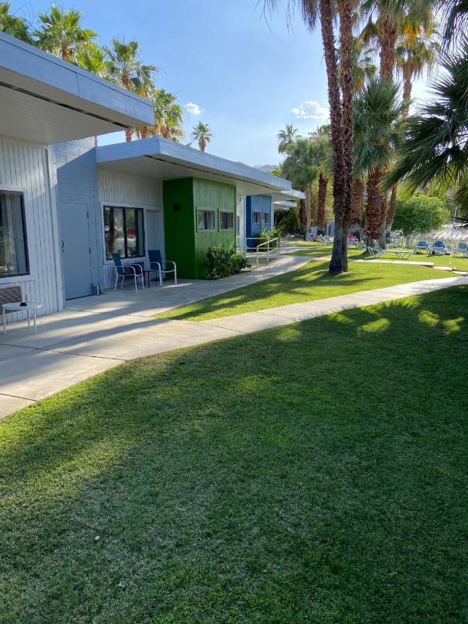 CCBC Resort Hotel - A Gay Men's Resort Cathedral City Exterior foto